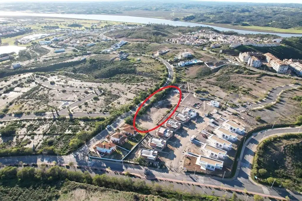 Terreno residenziale in vendita a Calle BARTOLOMÉ DE LAS CASAS, imagen 2