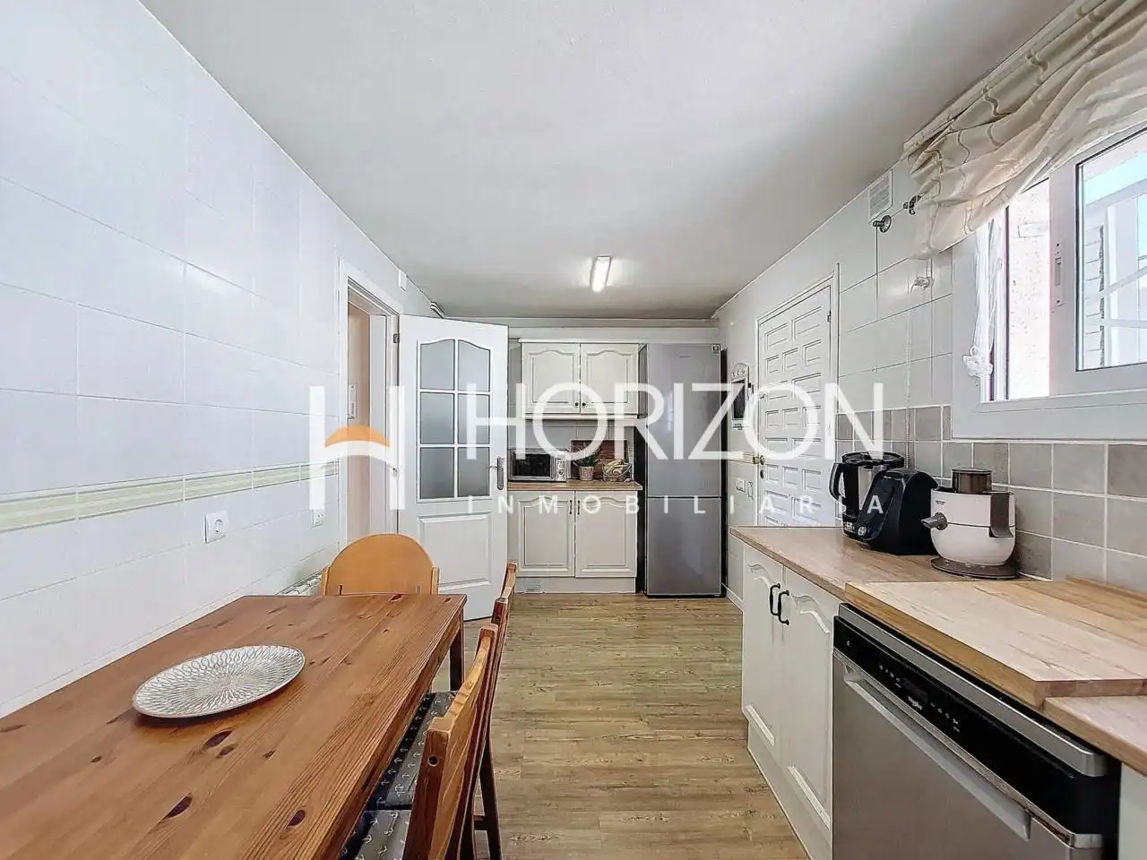 Terraced house with pool for sale in Avenida Comte Gómez de Orbaneja, imagen 9
