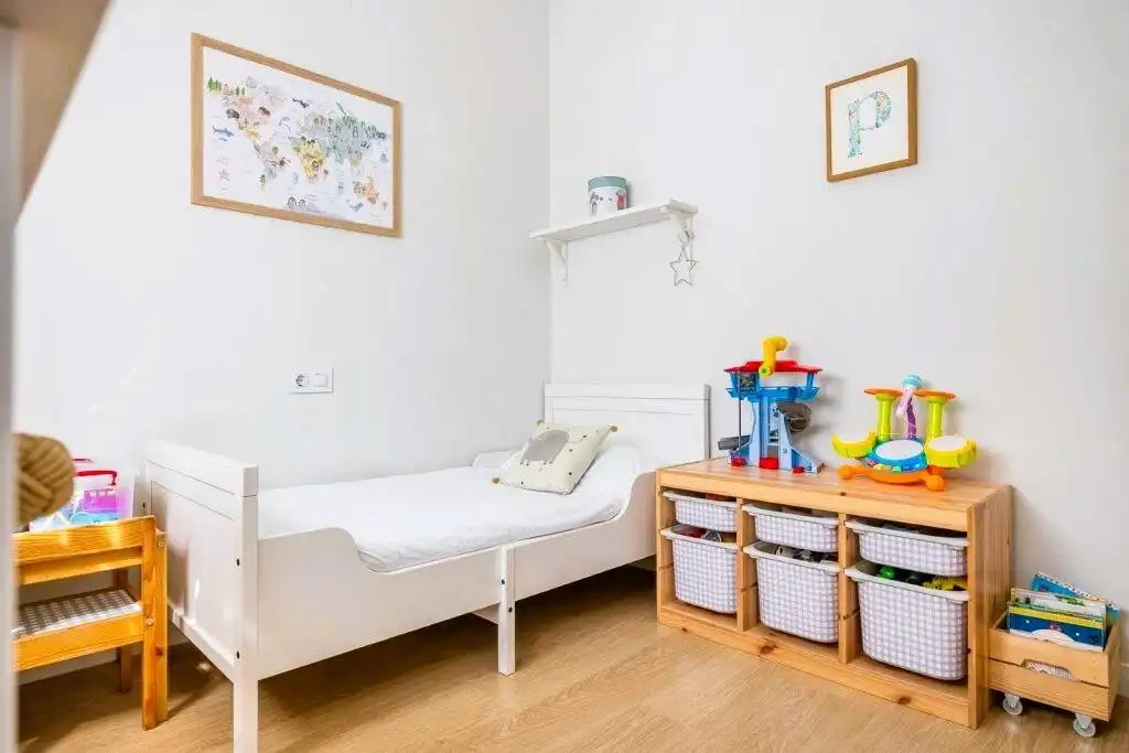 Schlafzimmer von Wohnung zum Verkauf in Sevilla mit Klimaanlage