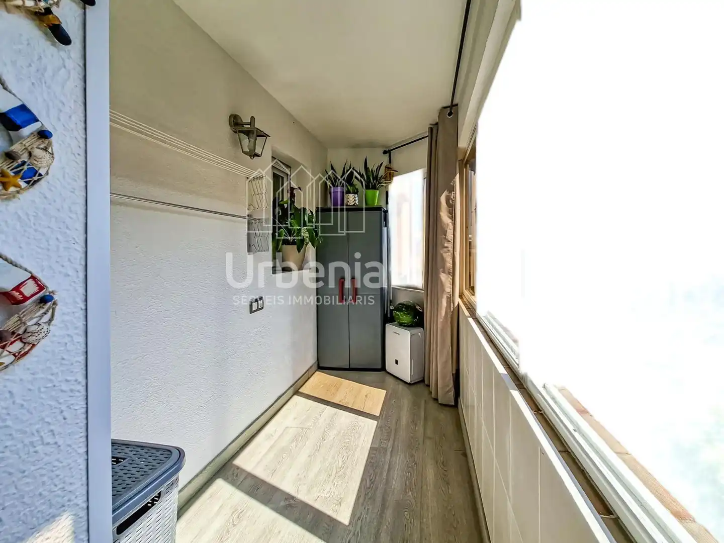 Wohnung zum Verkauf in Mataró mit Klimaanlage, Heizung und Terrasse