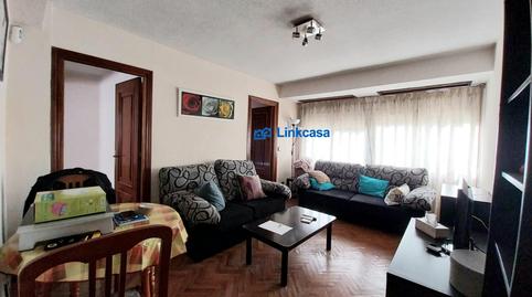 Foto 4 de Pis en venda a Plaza Rendicion de Breda, Abrantes,  Madrid Capital