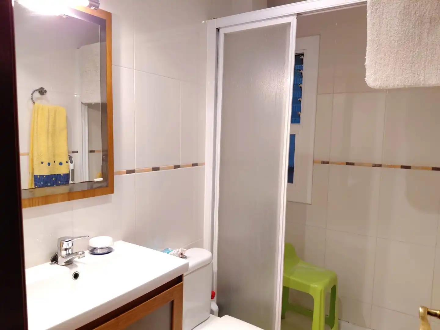 Baño de Piso en venta en L'Hospitalet de Llobregat con Aire acondicionado, Calefacción y Amueblado