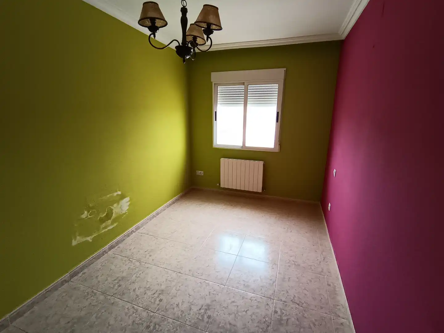 Schlafzimmer von Einfamilien-Reihenhaus zum Verkauf in Alcolea de Calatrava mit Klimaanlage, Heizung und Terrasse