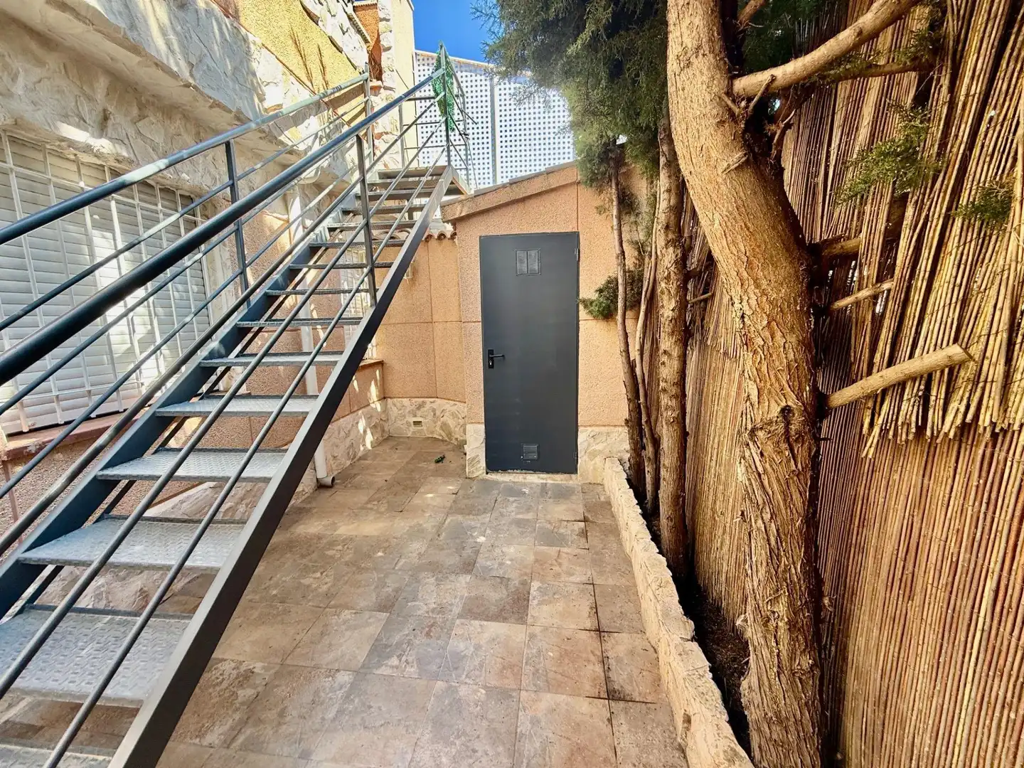 Terraza de Finca rústica en venta en Torrevieja con Piscina y Piscina comunitaria