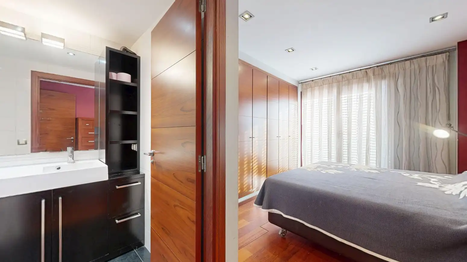 Dormitori de Pis de lloguer en Mislata amb Aire condicionat, Parquet i Moblat