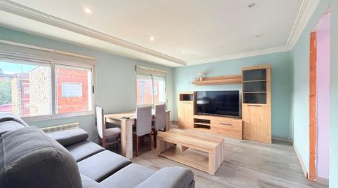 Foto 3 de Piso en venta en Versalles - Travesía de la Depuradora, Versalles, Avilés