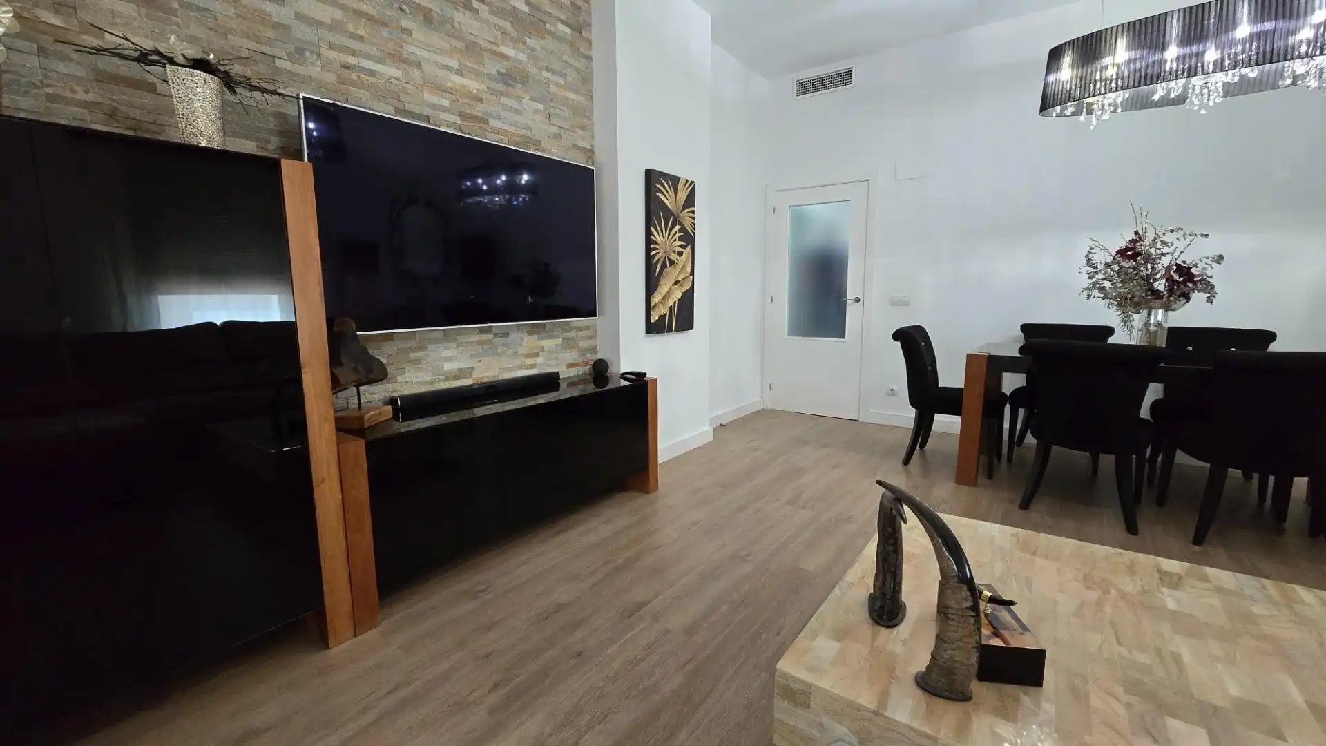 Sala de estar de Planta baja en venta en Elche / Elx con Trastero y Amueblado