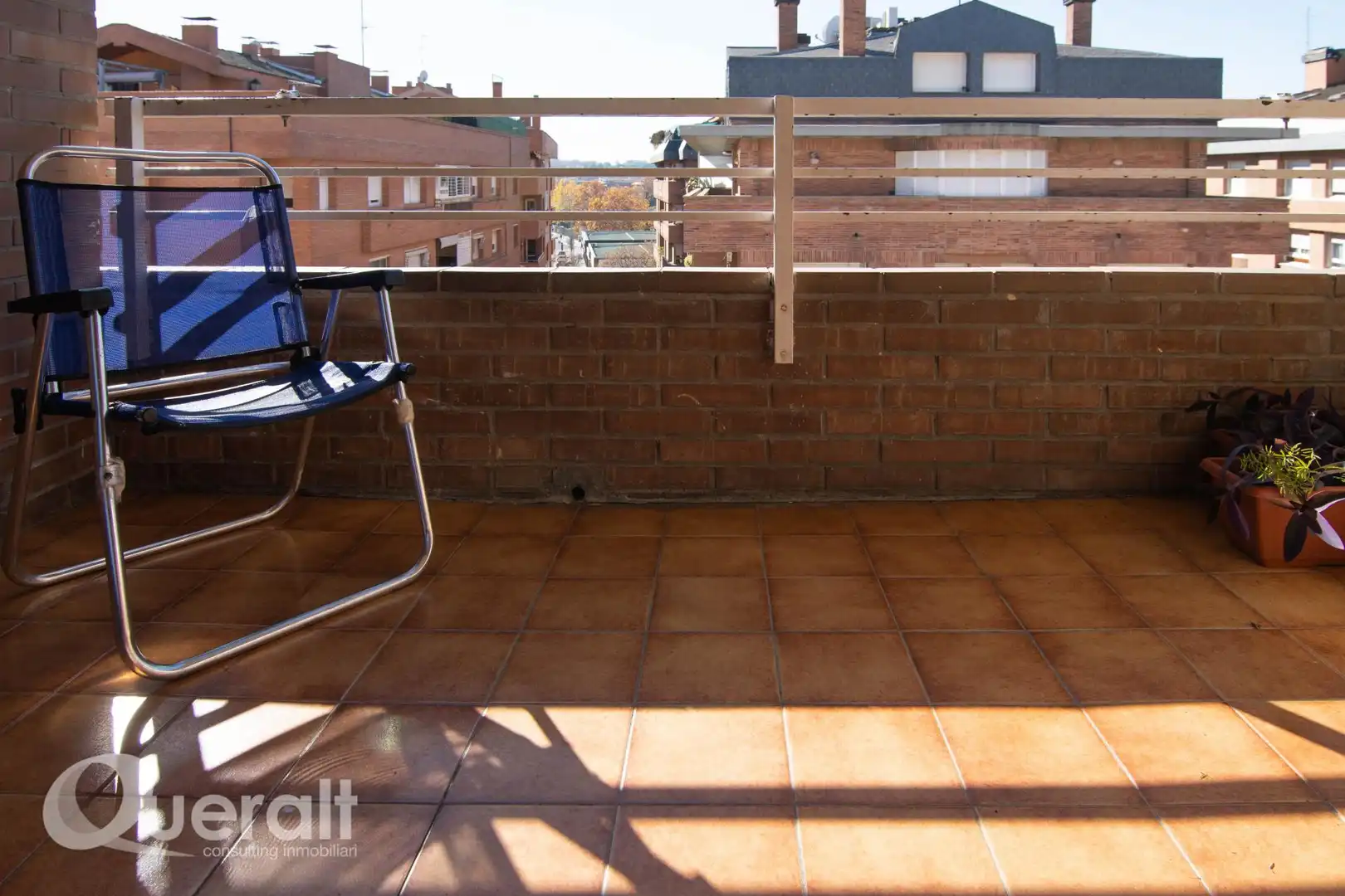 Terrasse von Wohnung zum Verkauf in Lleida mit Heizung, Abstellraum und Ofen