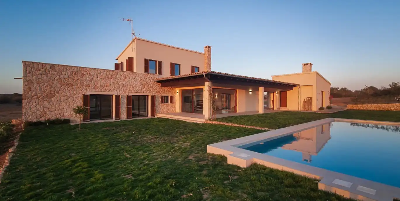 Casa rústica con piscina en venta en Ses Salines Poble, imagen 3
