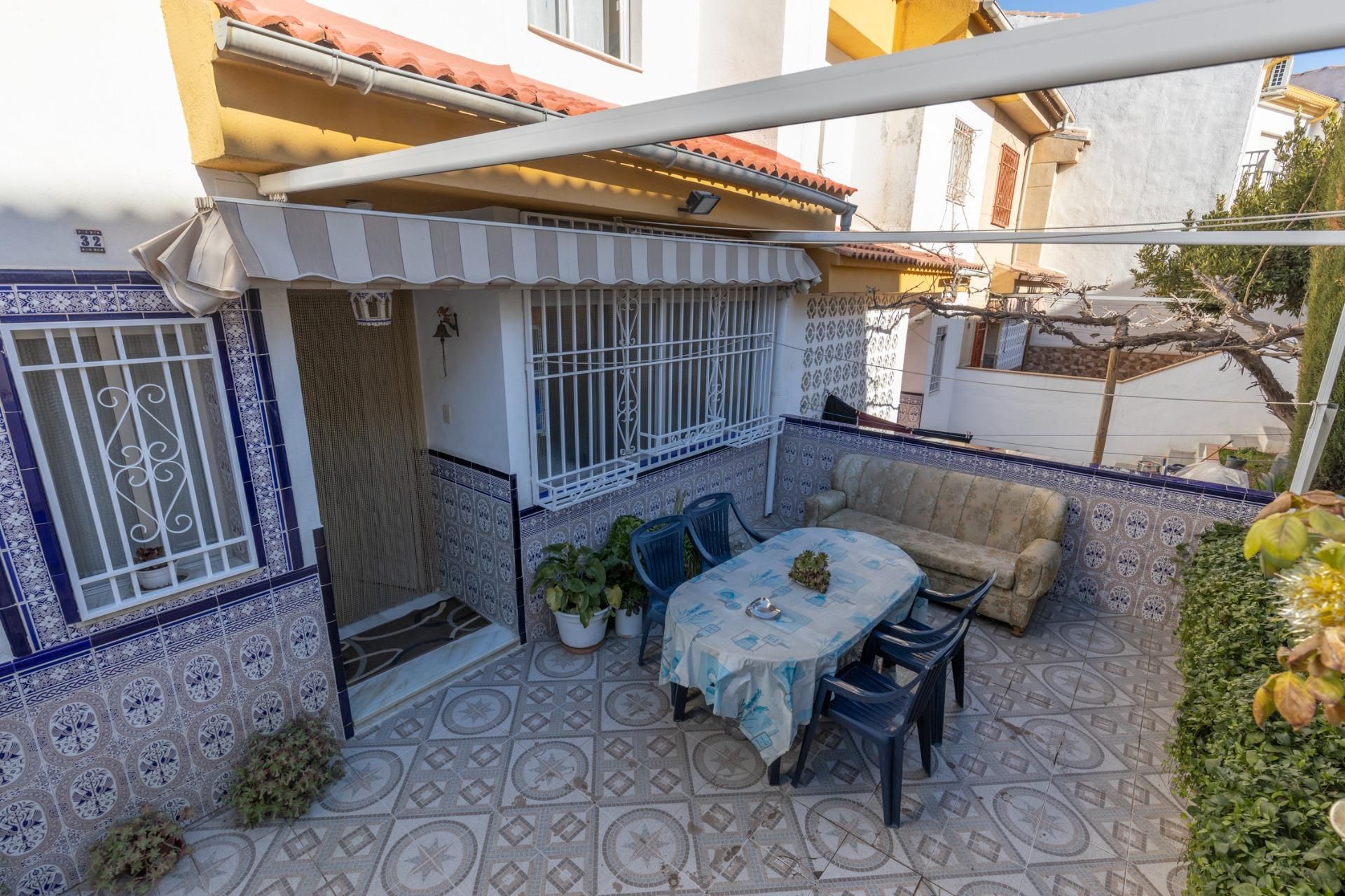 Jardí de Casa adosada en venda en Iznalloz amb Calefacció, Jardí privat i Terrassa
