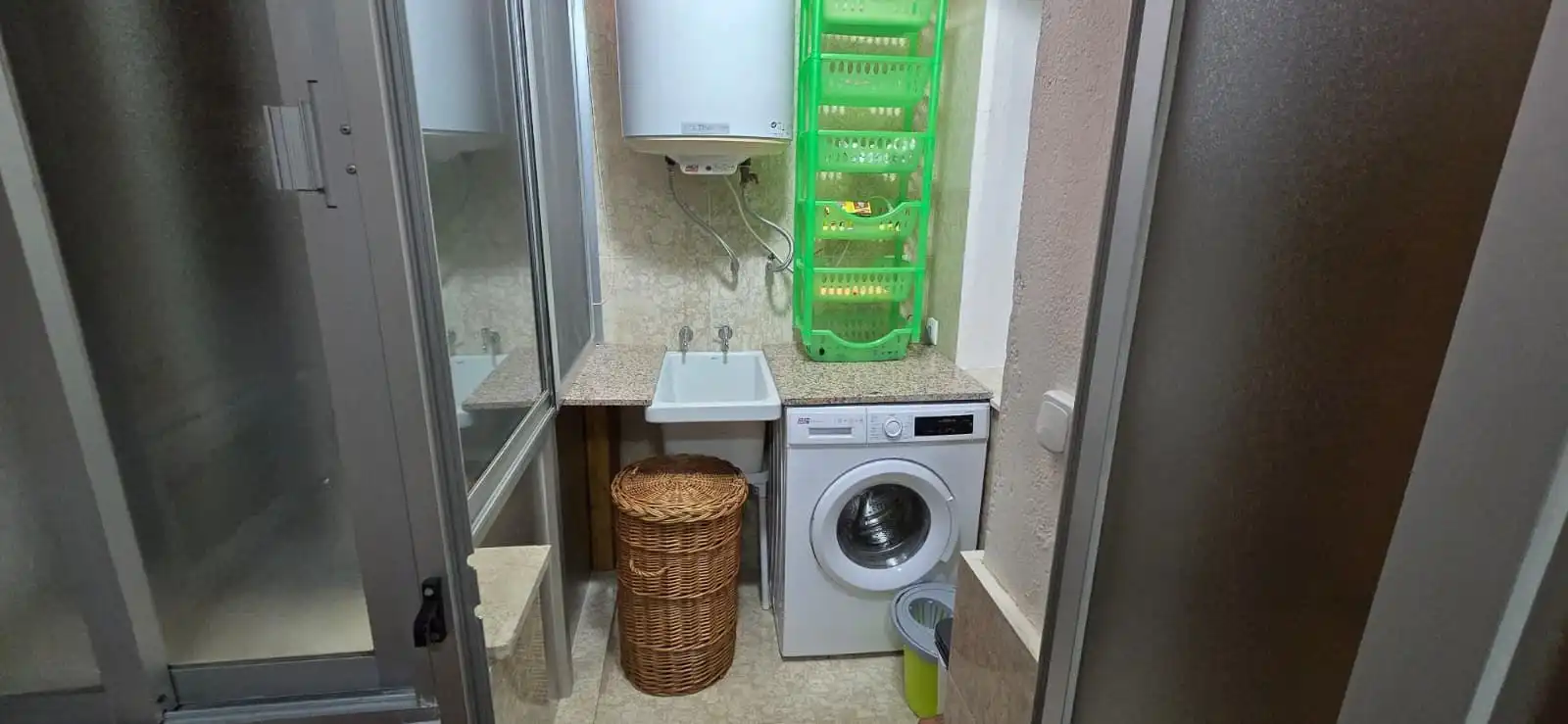 Bathroom of Flat for sale in Argamasilla de Calatrava  with Air Conditioner, Terrace and Furnished