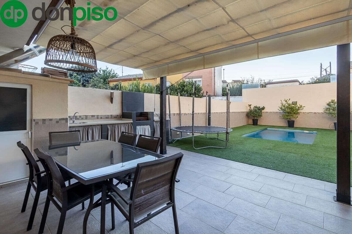 Terraza de Casa o chalet en venta en Vegas del Genil con Aire acondicionado, Terraza y Piscina