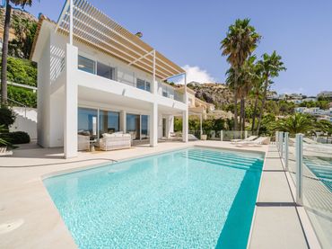 House with balcony for sale in Altea Hills