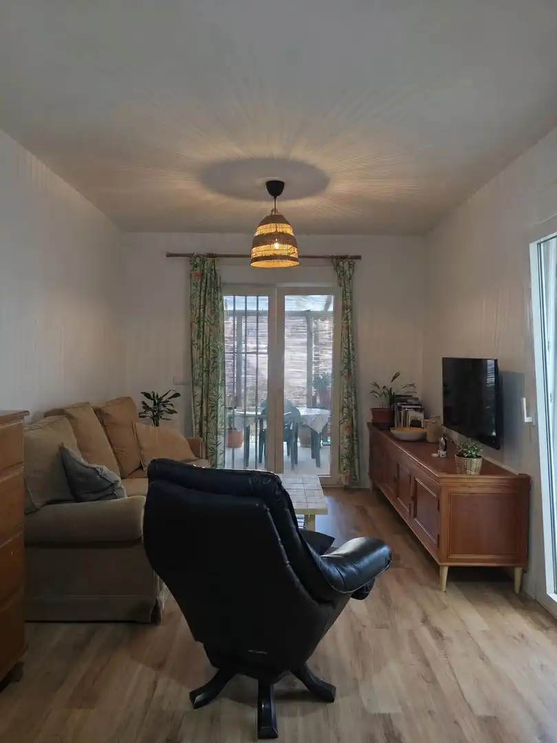 Sala d'estar de Casa o xalet en venda en Chipiona amb Aire condicionat, Terrassa i Moblat