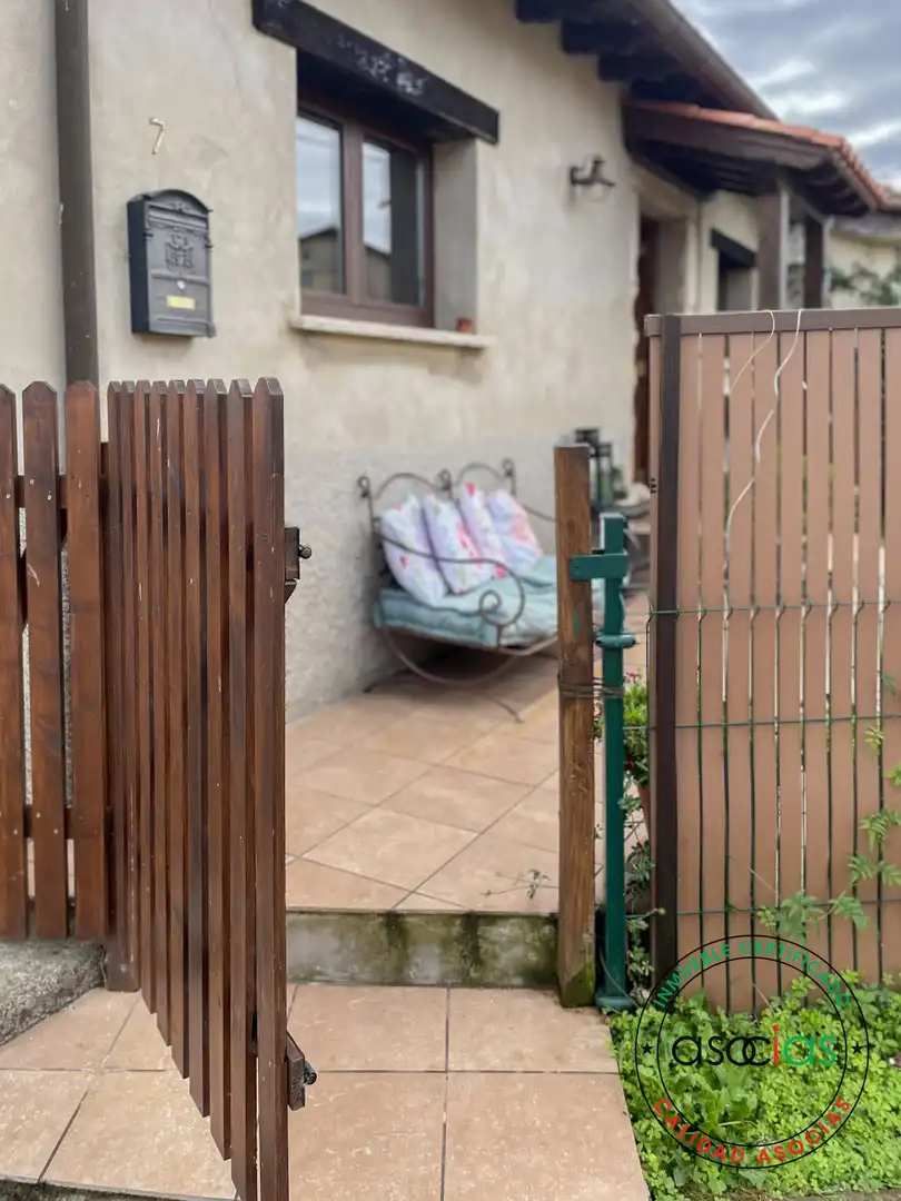 Terrassa de Casa adosada en venda en Villaviciosa amb Calefacció i Jardí privat
