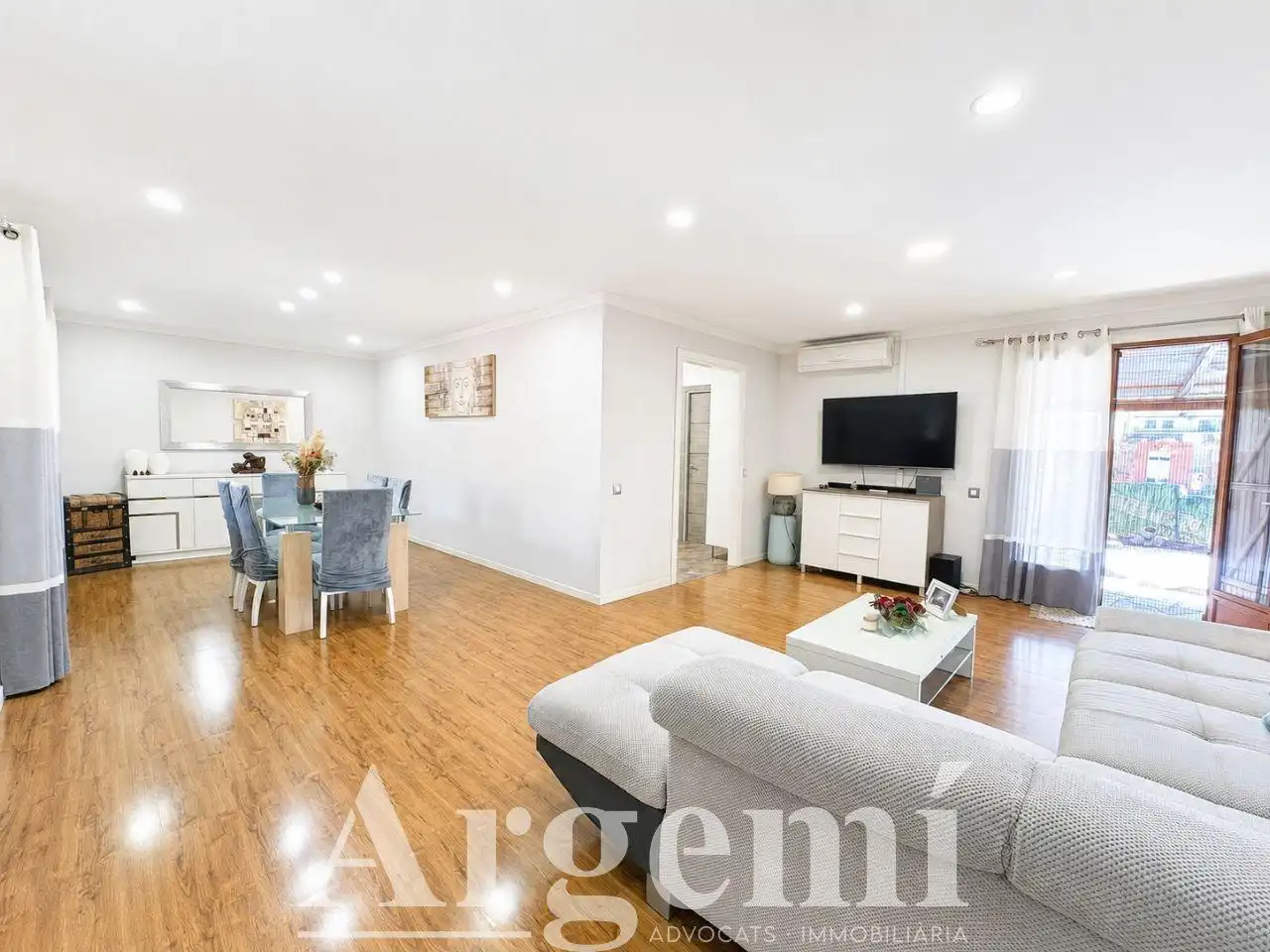 Sala d'estar de Casa o xalet en venda en Caldes de Montbui amb Aire condicionat, Calefacció i Terrassa