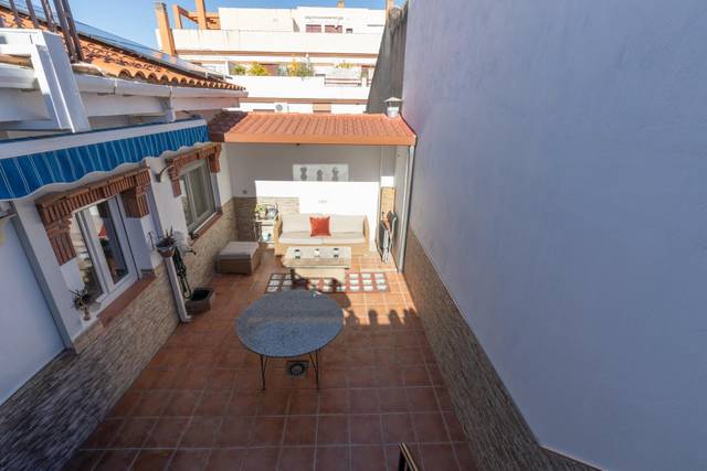 Casa adosada en Venta en Calle Calle de Pío XII, 19 en Parque de la Ermita