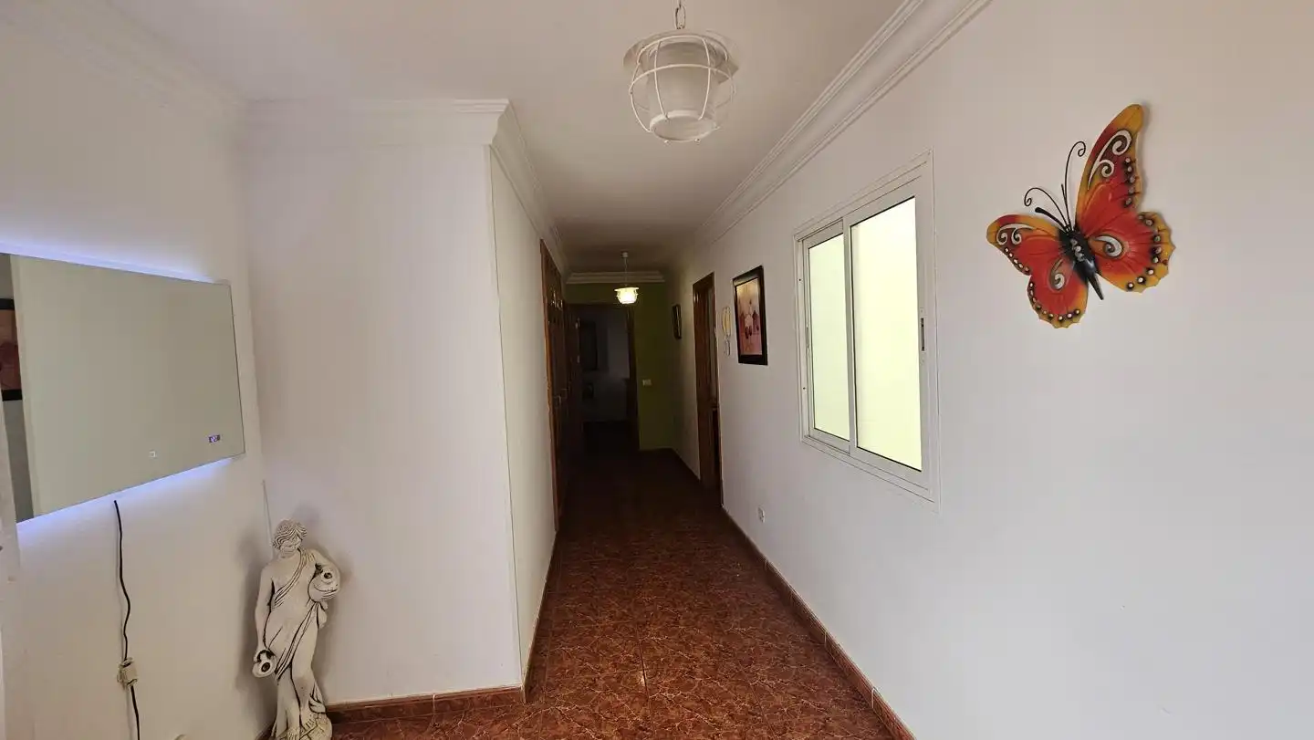 Piso de alquiler en San Bartolomé de Tirajana con Terraza y Amueblado