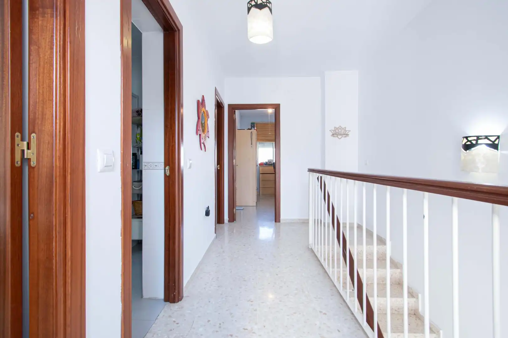 Einfamilien-Reihenhaus zum Verkauf in Bormujos mit Klimaanlage und Terrasse
