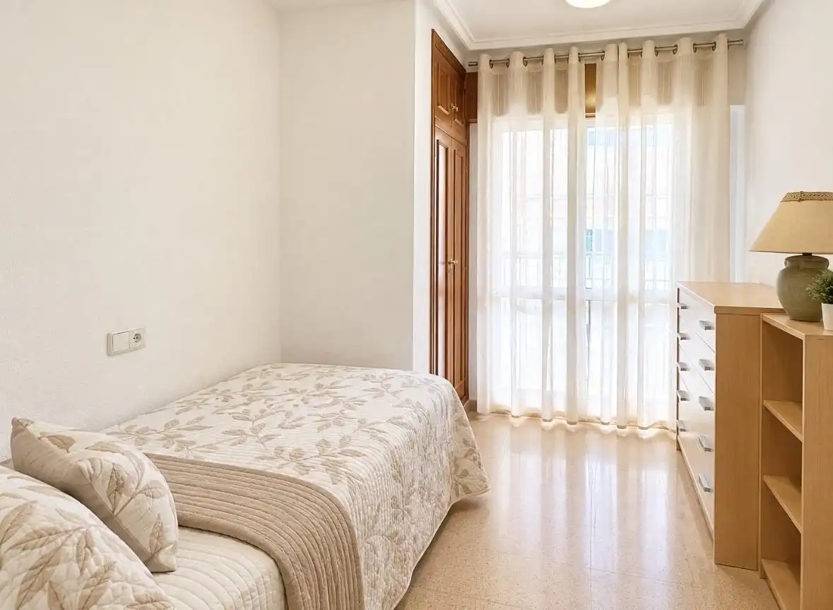 Schlafzimmer von Dachboden zur Miete in Orihuela mit Klimaanlage, Heizung und Terrasse