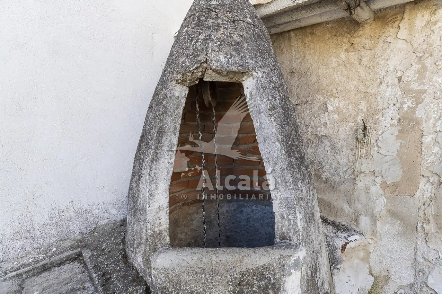 Vista exterior de Casa o xalet en venda en Driebes amb Calefacció, Traster i Balcó