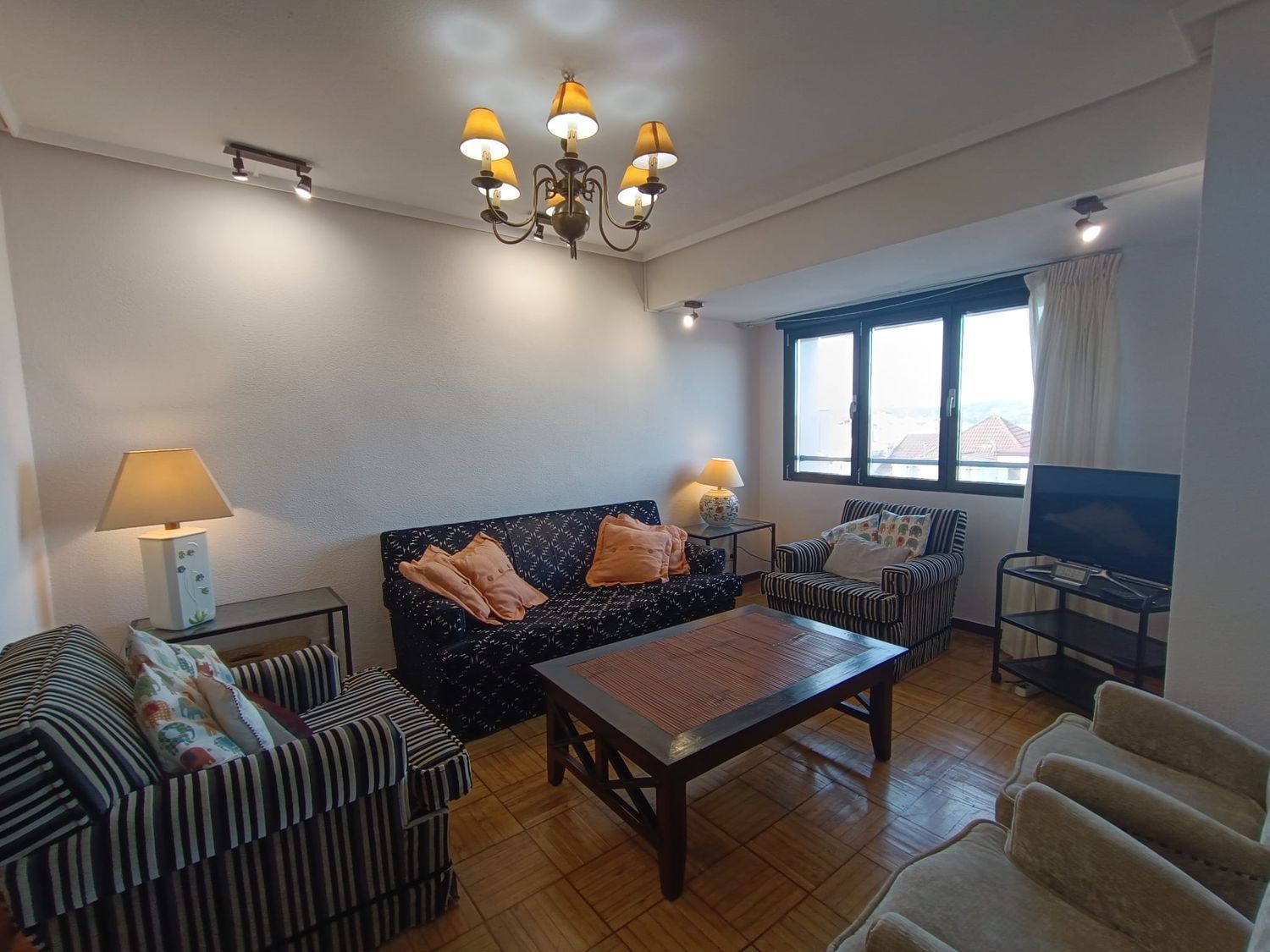 Living room of Flat to rent in Gijón   with Heating, Terrace and Swimming Pool