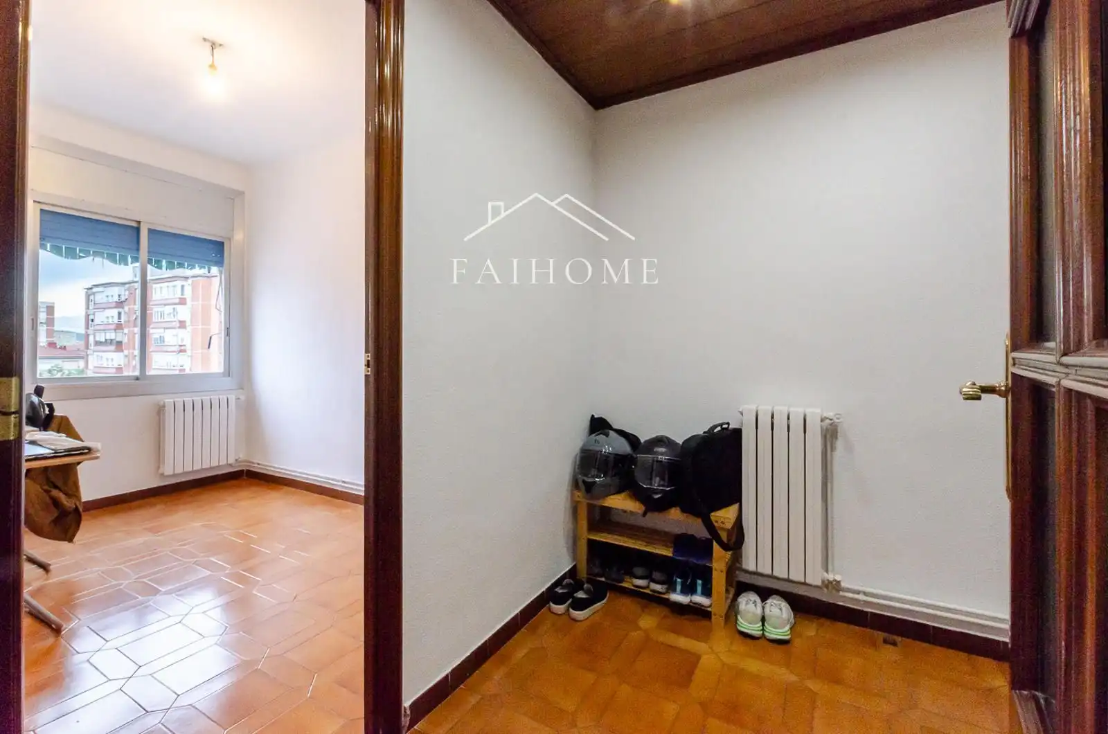 Piso en venta en Sabadell con Calefacción, Parquet y Terraza