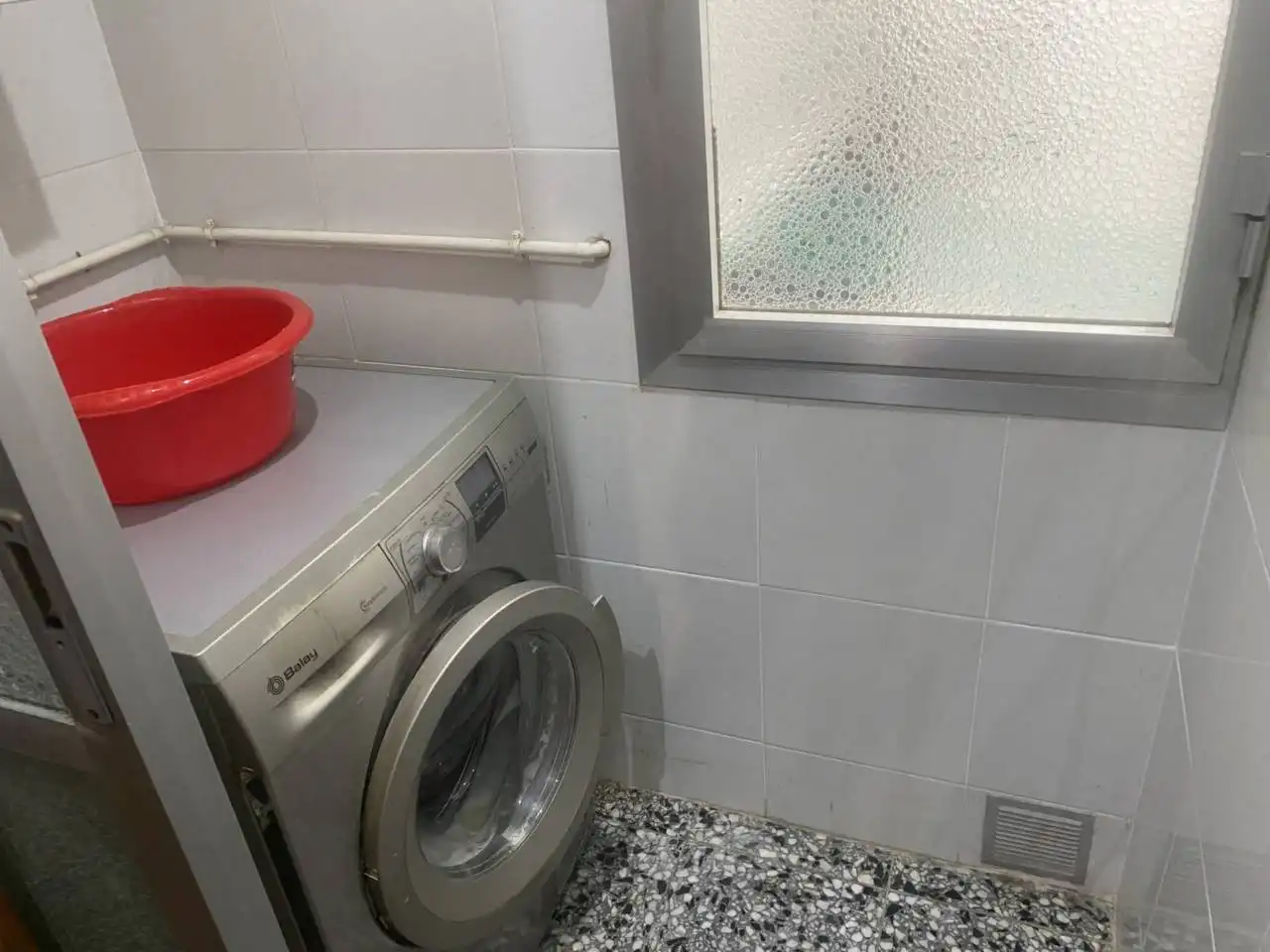 Baño de Piso en venta en Cornellà de Llobregat con Balcón