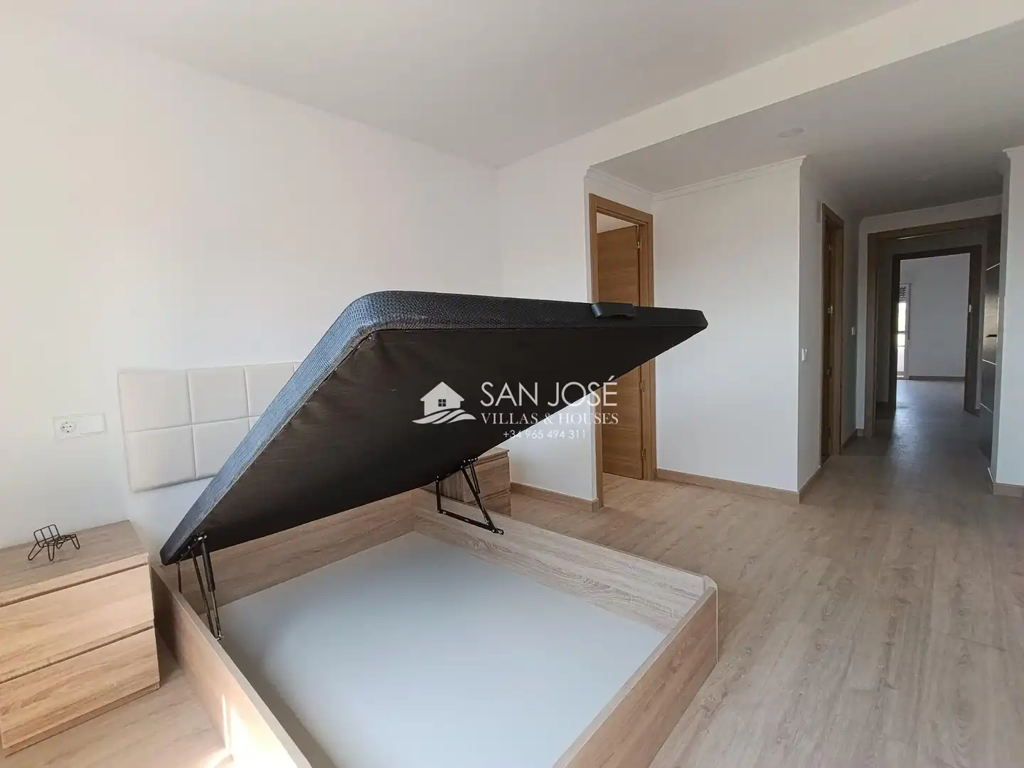 Habitación de Piso en venta en Monóvar  / Monòver con Amueblado y Balcón
