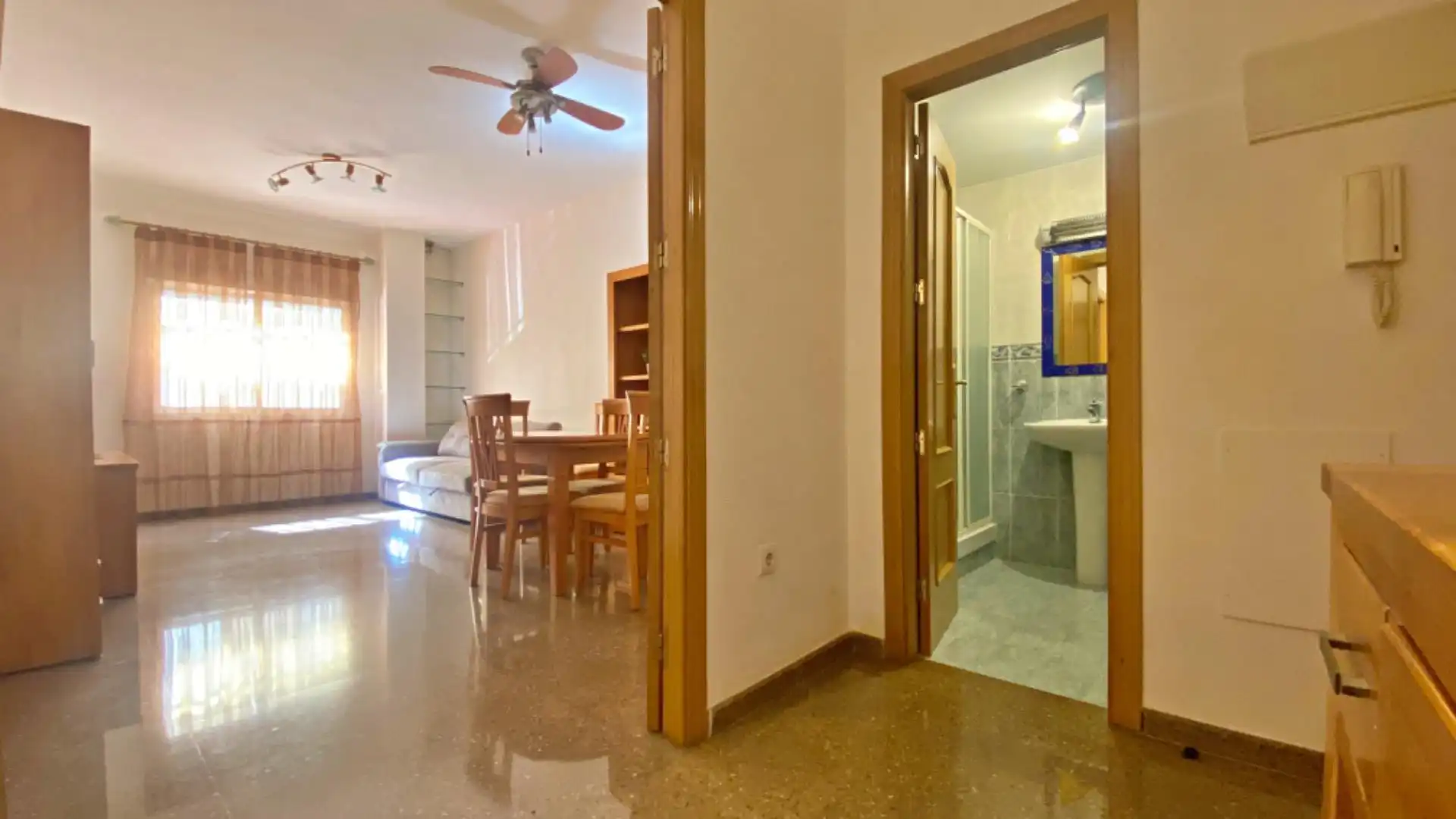 Bajo en venta en Calle CUENCA, imagen 3