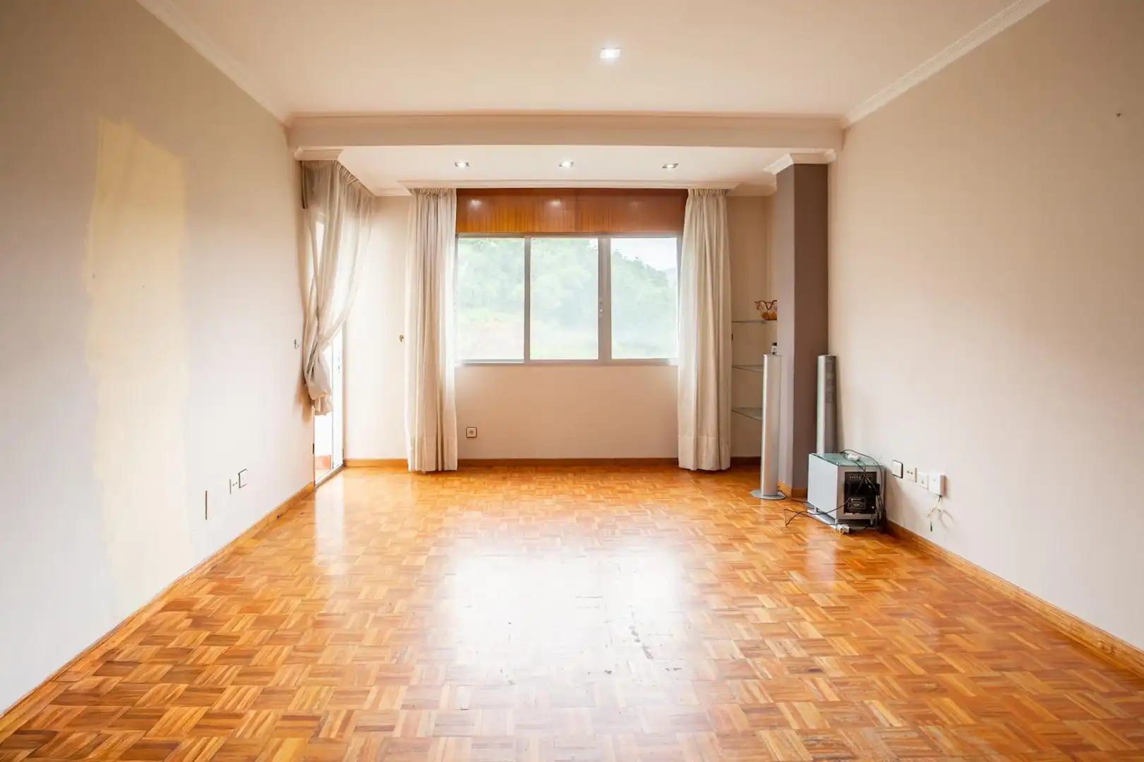 Sala de estar de Piso en venta en Pontevedra Capital  con Parquet, Trastero y Balcón