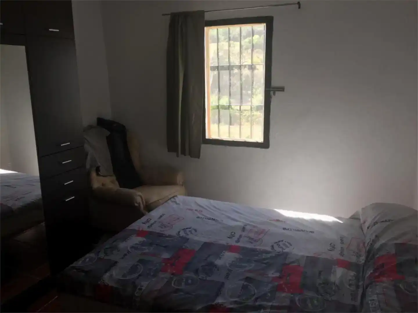 Dormitori de Finca rústica en venda en Navahermosa amb Moblat