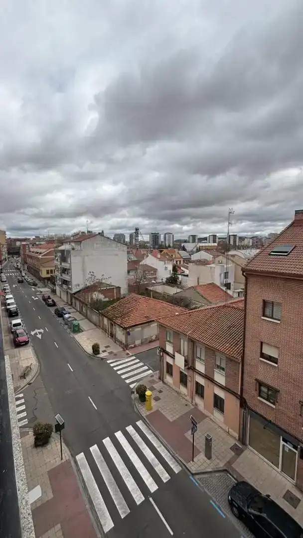 Vista exterior de Pis en venda en La Farola