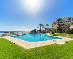 Swimming pool of Apartment for sale in Mijas  with Air Conditioner, Terrace and Balcony