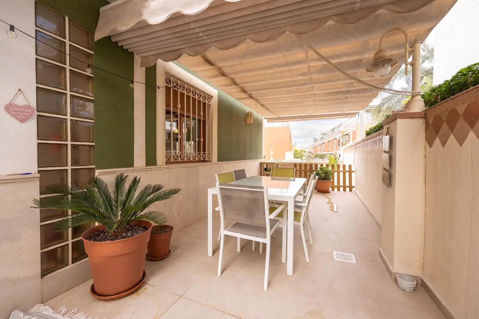 Villa con piscina in vendita a Avenida CONRADO ALBALADEJO, imagen 4