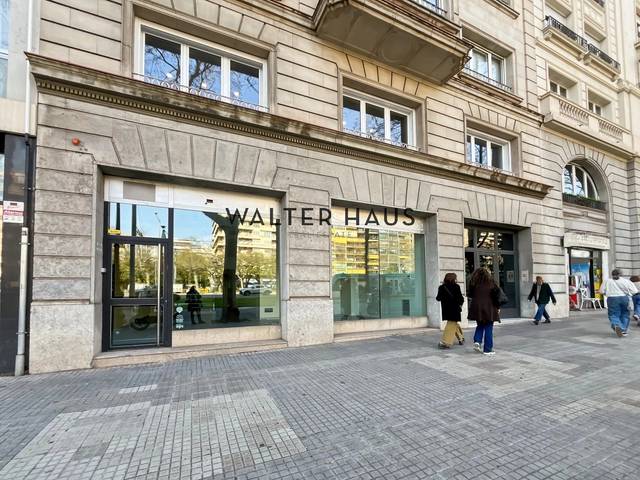 Local comercial en Venta en Avinguda Diagonal en Barri de les Corts
