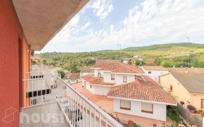 Außenansicht von Wohnung zum verkauf in Torrelles de Foix mit Klimaanlage und Balkon