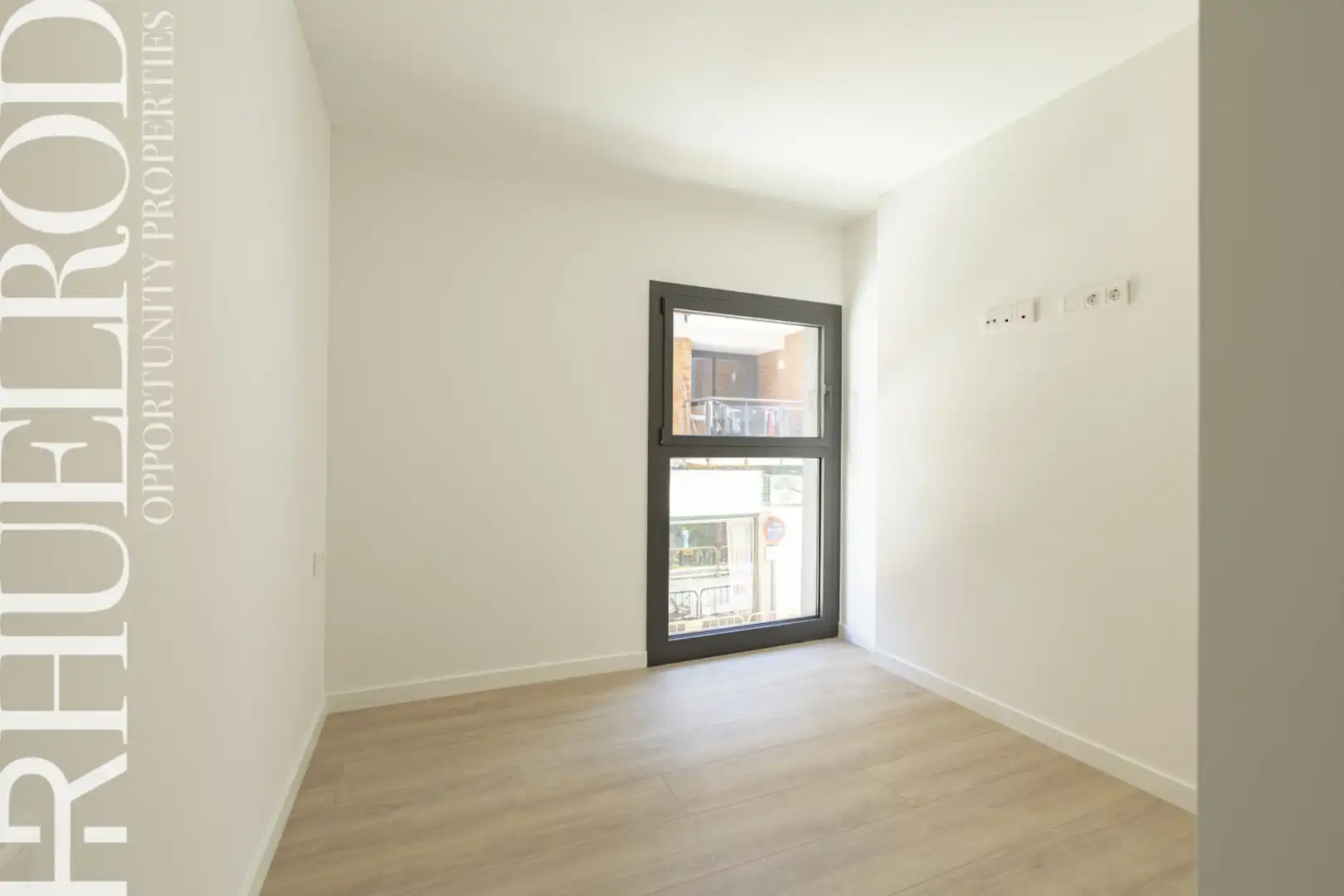 Schlafzimmer von Maisonette zum Verkauf in Badalona mit Klimaanlage, Heizung und Parkett
