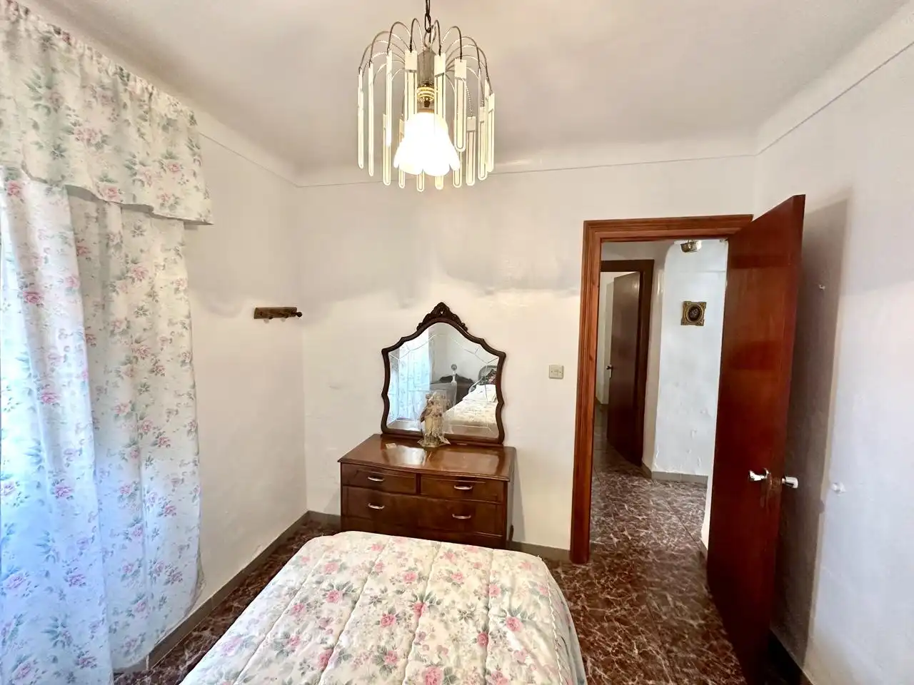 Casa con jardín en venta en Humilladero, imagen 4