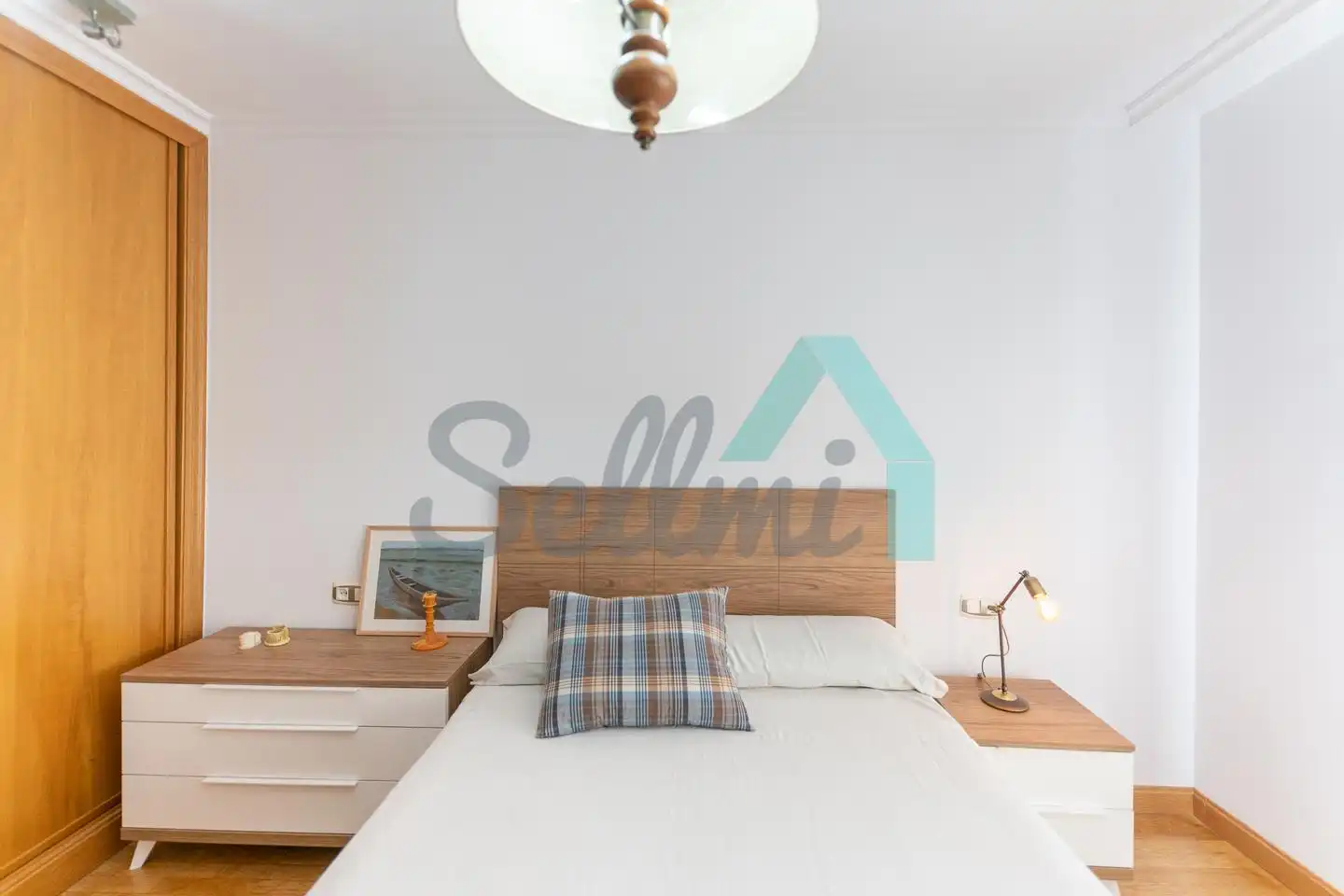 Habitación de Piso en venta en Oviedo  con Calefacción, Parquet y Trastero