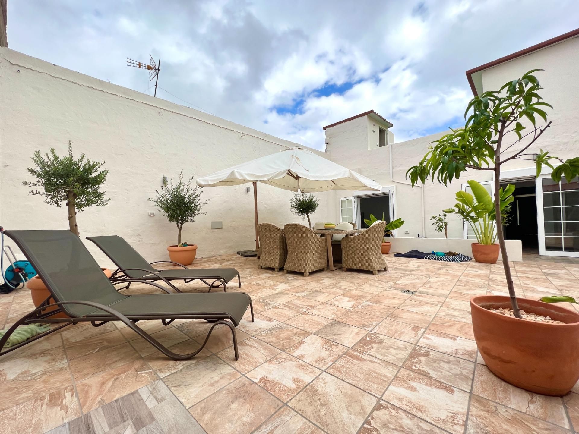 Terrace of Single-family semi-detached for sale in Santa Lucía de Tirajana  with Air Conditioner, Terrace and Storage room