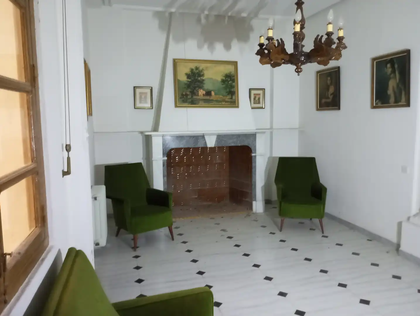 Edificio en venta en Baza