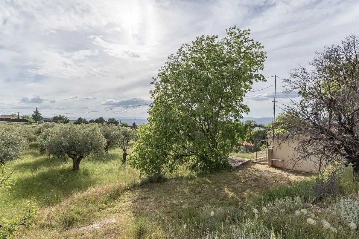 Country house zum Verkauf in de Extraradio, Barrio de la Vega