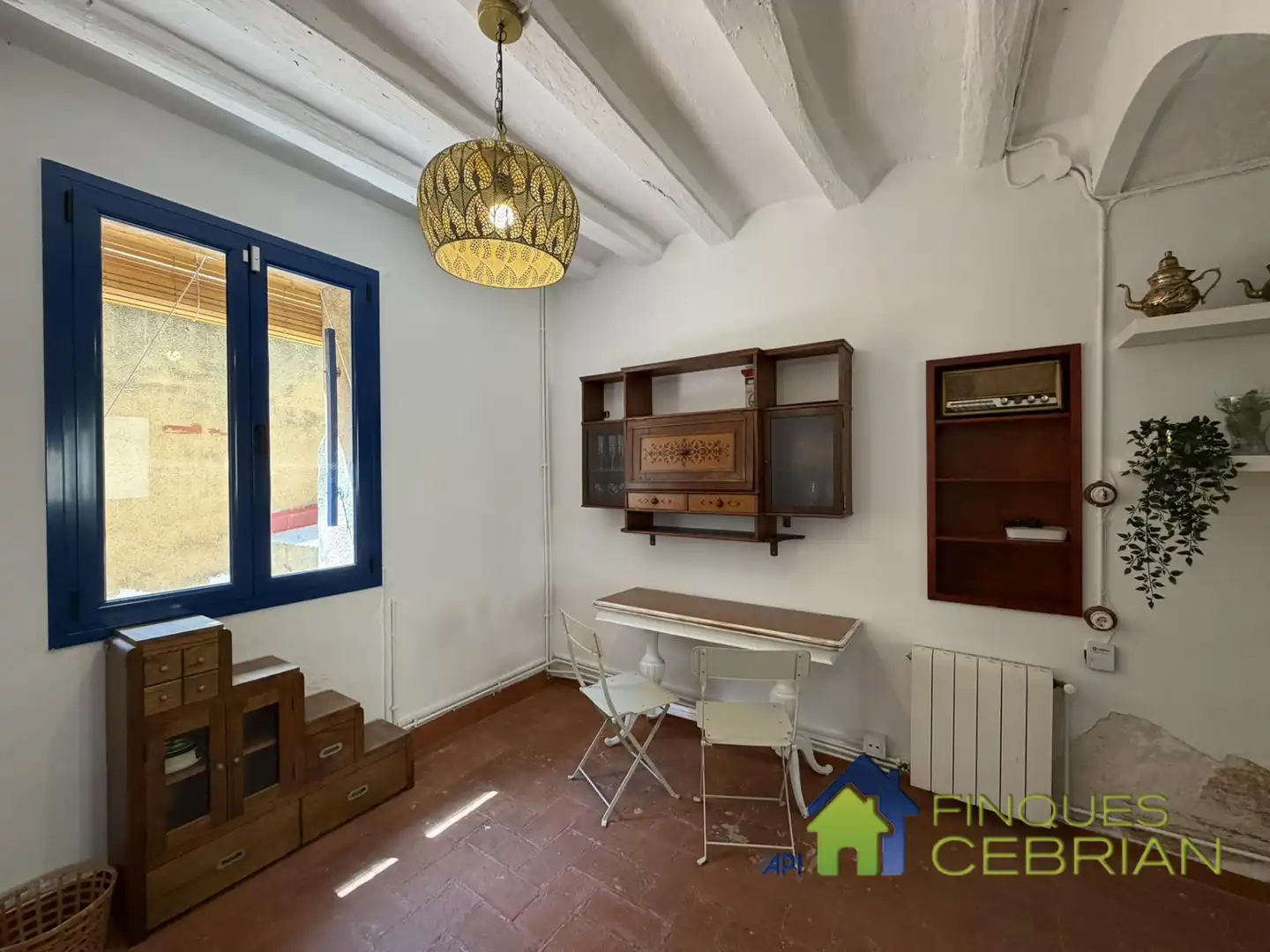 Einfamilien-Reihenhaus zur Miete in El Masnou mit Heizung, Ofen und Fernseher