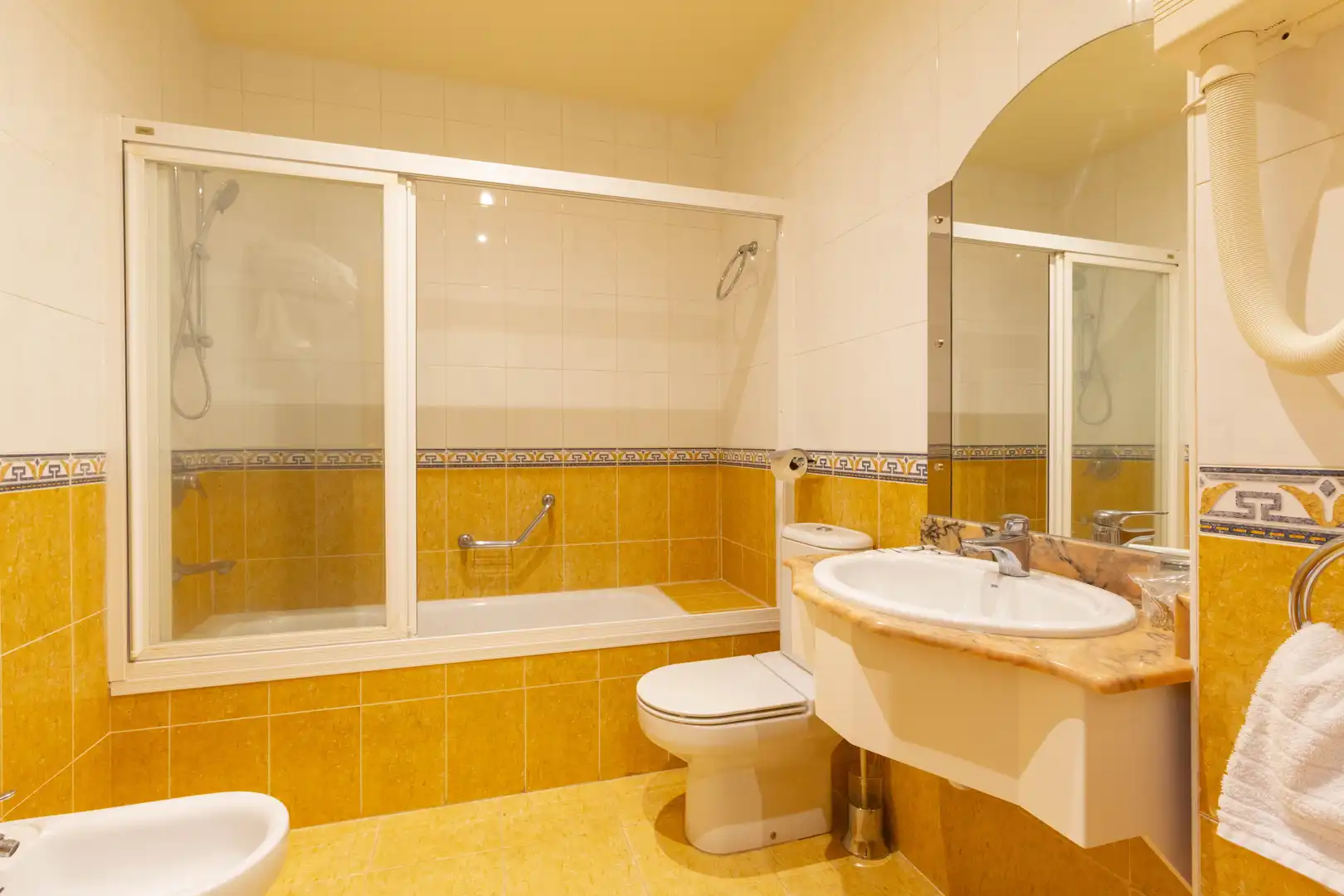 Baño de Edificio en venta en Cavia