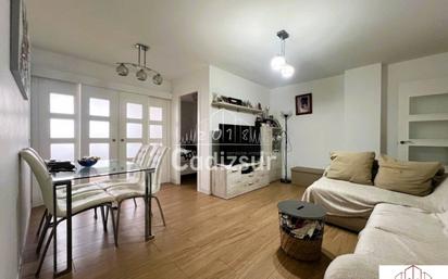 Living room of Flat for sale in  Cádiz Capital  with Terrace