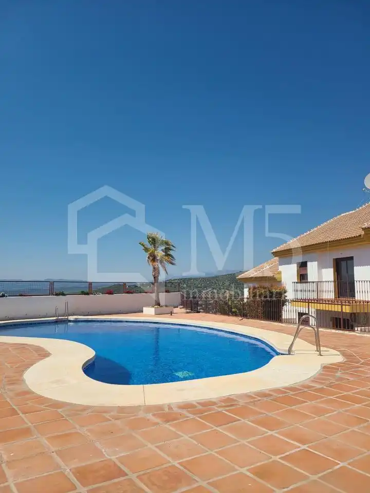 Exterior view of Flat for sale in Alcaucín