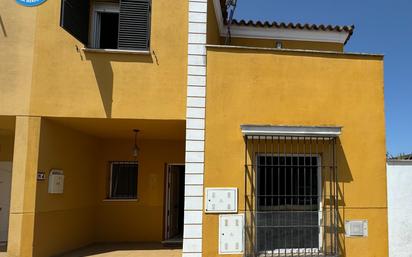 Exterior view of Duplex for sale in Sanlúcar de Barrameda  with Air Conditioner and Terrace