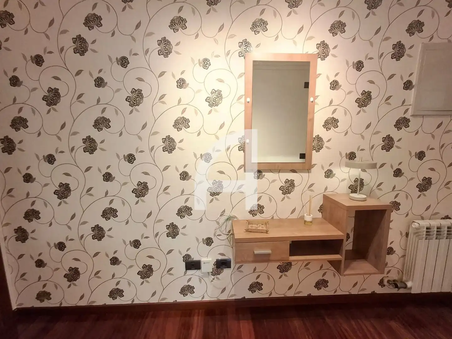 Wohnung zur Miete in R. de Rosalía de Castro, Centro - Areal