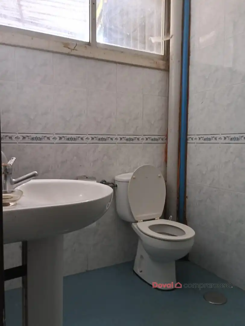Baño de Local de alquiler en Nigrán